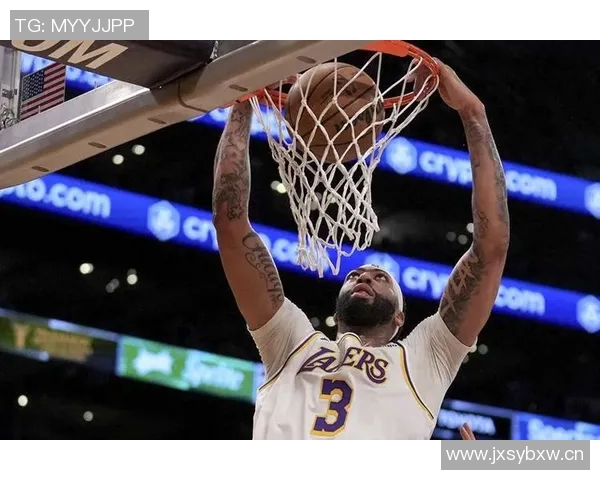 浓眉首节表现稳健轻松斩获5分5板1助展现强大状态